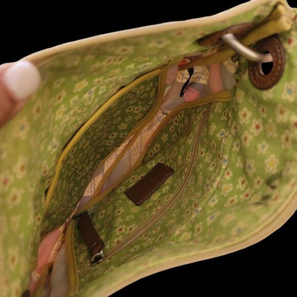 Vintage Fossil Floral Pattern Crossbody Bag With Adjustable Strap - Picture 3 of 6